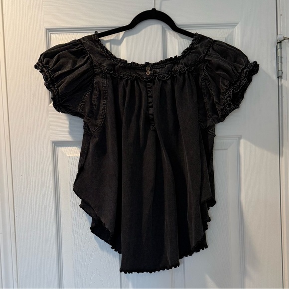 WE THE FREE FP Black Ruffled Top - Picture 1 of 3